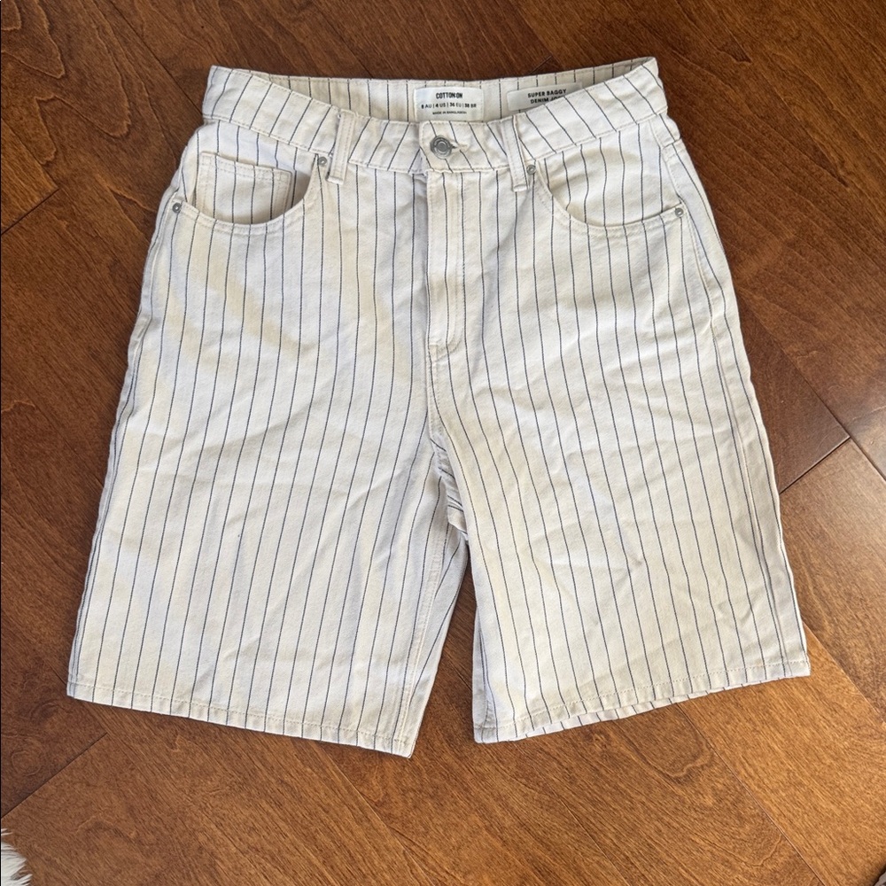 Cotton On White Jean Shorts with Navy Pinstripes